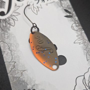Колеблющаяся блесна Velvet Arts Forte, 0.6 г, #34 Glow orange band